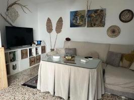 Piso en excelente emplazamiento de Santa Marina con 2 dormitorios c- vestidor, cocina independiente, lavadero, a 5 min del Centro photo 0