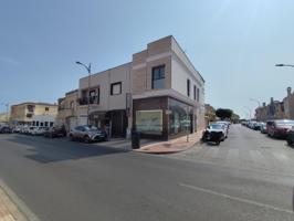 Venta de Piso y Local con sotano en Aguadulce Sur photo 0