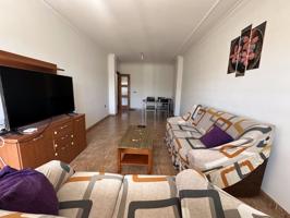 Dúplex en Venta: Oportunidad Única con Local Comercial photo 0