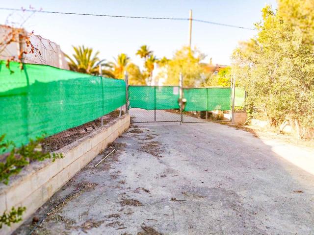 Terreno en Las Bayas con potencial para más de 1.000 m² de vivienda photo 0
