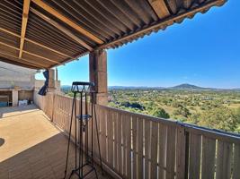 Amplia casa de pueblo con vistas panorámicas en venta en Campanet photo 0