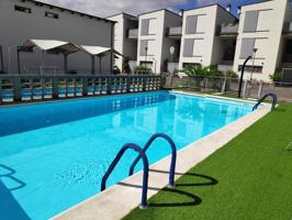 ESTUPENDO ADOSADO CON PISCINA EN EL CORAZÓN DE PLASENCIA photo 0