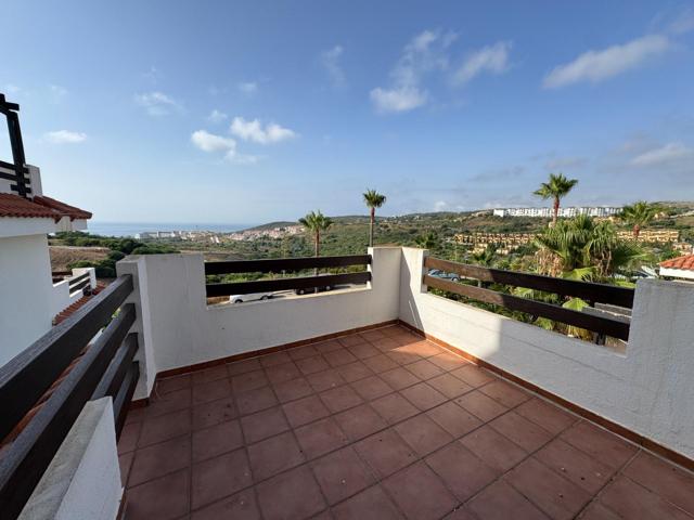 ¡Oportunidad única con vistas al mar en Manilva! photo 0