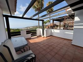 ¡Oportunidad única en Manilva! Bajo con gran terraza y plaza de garaje incluida photo 0