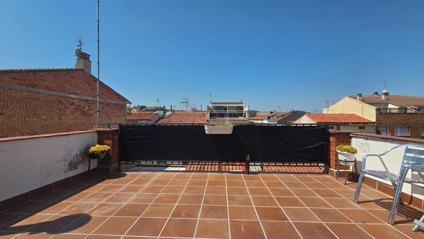 Casa con encanto en Navarcles con terraza y garaje – ¡Ideal famílias! photo 0