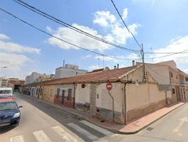 Oportunidad en el Centro de Albatera – Vivienda con Potencial para Reformar o Construir photo 0