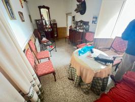 VENTA DE CASA EN LA CALLE PRINCIPAL DE ALMADEN - IDEAL PARA REFORMAR COMO CASA RURAL photo 0