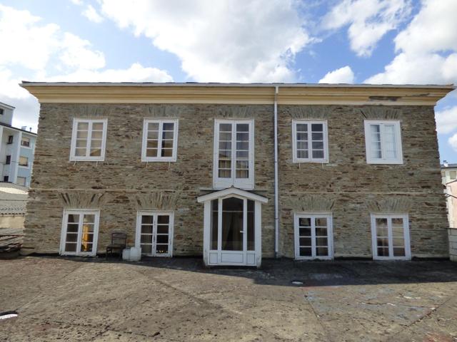 Casa histórica más local comercial en Vegadeo photo 0