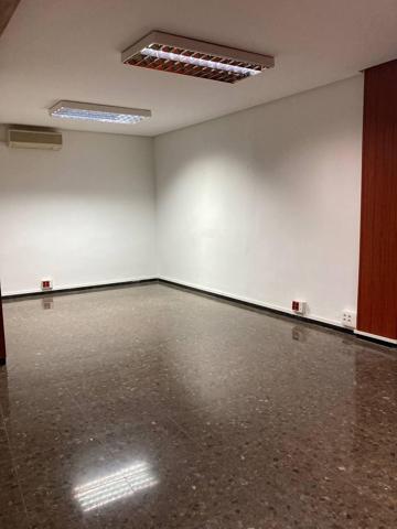 Oficina exclusiva en Plaza del Patriarca – ¡Listo para tu negocio! photo 0