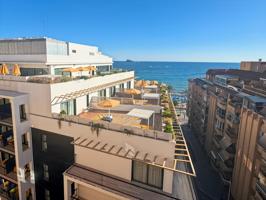 ¡Exclusiva vivienda con gran terraza y vistas al mar en Benidorm! -- SIN COMISIÓN DE COMPRA photo 0