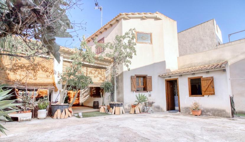 ¡Gran Oportunidad! Casa con Terrazas, Jardín y Garaje en el Corazón de Crevillente photo 0