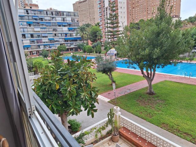 Apartamento de 2 dormitorios con 2 piscinas comunitarias, jardines y aparcamiento. Cala de Finestrat. photo 0