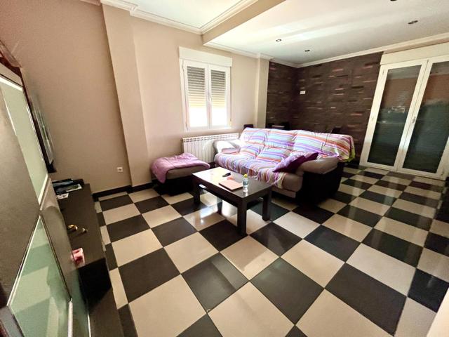 Ático con amplia terraza en Calle Paraíso, Hellín photo 0