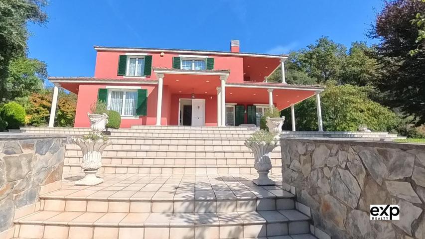 Chalet único, en entorno natural de Sant Feliu de Pallerols. Garrotxa photo 0