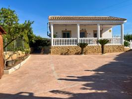 CHALET PARA ENTRAR EN MONTROY photo 0