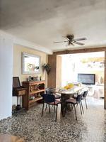 Casa amplia con encanto photo 0
