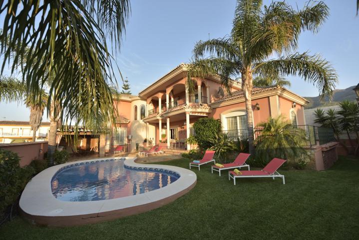 Amplio Chalet con Piscina y Vistas en Alhaurín el Grande photo 0