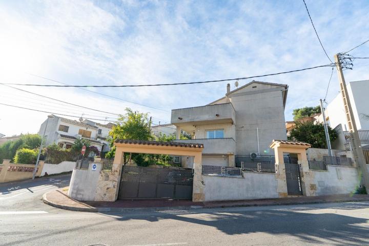 🏡 Casa amplia, luminosa y lista para entrar a vivir en Creixell photo 0