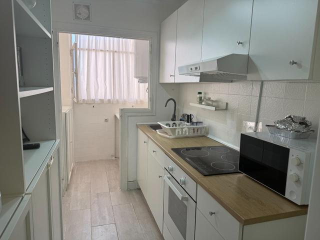 Amplio y Luminoso Piso en Plaza Ajedrez, Estepona photo 0