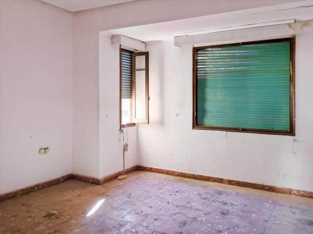 Planta Baja y Primer Piso en Puerto de Sagunto - Oportunidad Única photo 0
