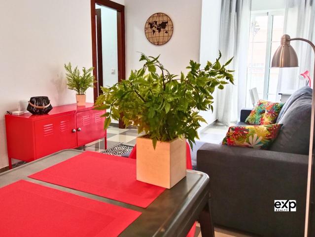 ¡EL APARTAMENTO PERFECTO! 53m² CON TERRAZA EN PLENO CORAZÓN DE JUAN CARLOS I (Roquetas) photo 0