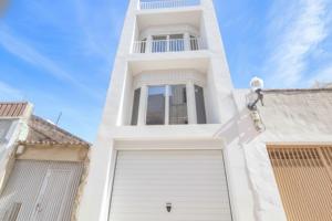 ✨ Tríplex de 330 m2 en Albatera – ¡Alquiler con Opción a Compra! photo 0