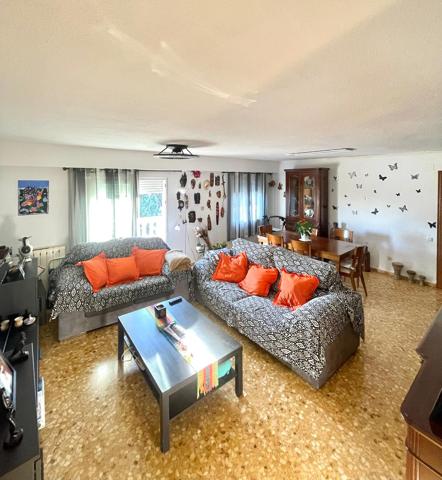 PISO DE 3 HABITACIONES EN GODELLA photo 0