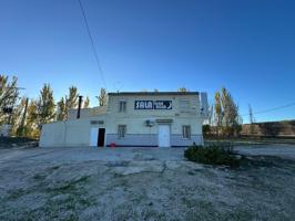 Terreno Rústico con Vivienda en Venta - Villanueva del Trabuco photo 0