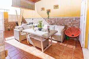 🏡 Casa de 2 plantas con semisótano en exclusiva urbanización residencial photo 0