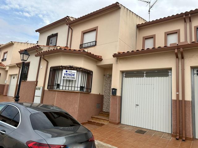 ADOSADO EN VENTA EN HORCAJO DE SANTIAGO B-1838 photo 0