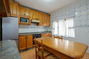 ¡OPORTUNIDAD PISO + GARAJE EN EL CENTRO DE MIERES! photo 0