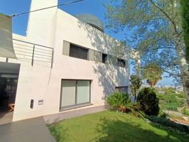 Casa independiente de 451 m2 en ciudad Diagonal Esplugues a 10 minutos de Barcelona con vistas al mar. photo 0