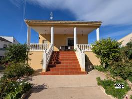 CHALET EN MONTROI photo 0