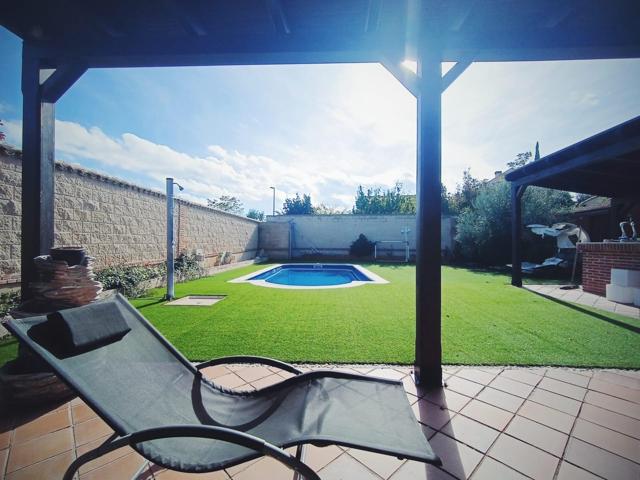 Chalet independiente photo 0