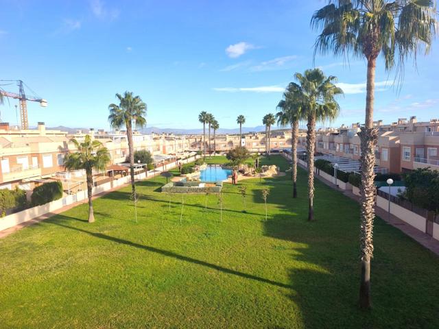 ✨ Exclusiva vivienda en esquina en Gran Alacant – Perfecto estado, completamente amueblada y con extras únicos photo 0