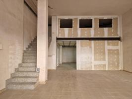 LOCAL COMERCIAL CON VADO PERMANENTE Y ALTILLO, en Boqueras- Almazora photo 0