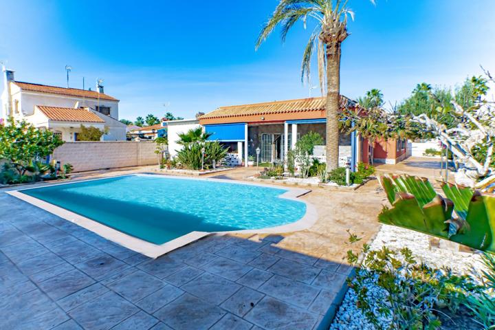 🏡 Espectacular chalet reformado en exclusiva urbanización photo 0