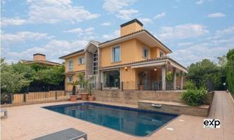 CHALET AMUEBLADO DE 4 HABITACIONES EN ALQUILER EN LA CAÑADA photo 0