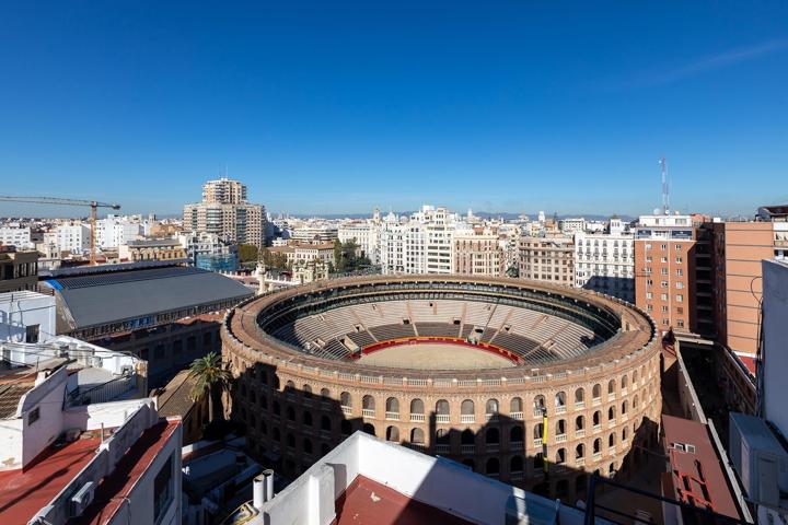 Reforma integral a estrenar junto a la Plaza de Toros photo 0