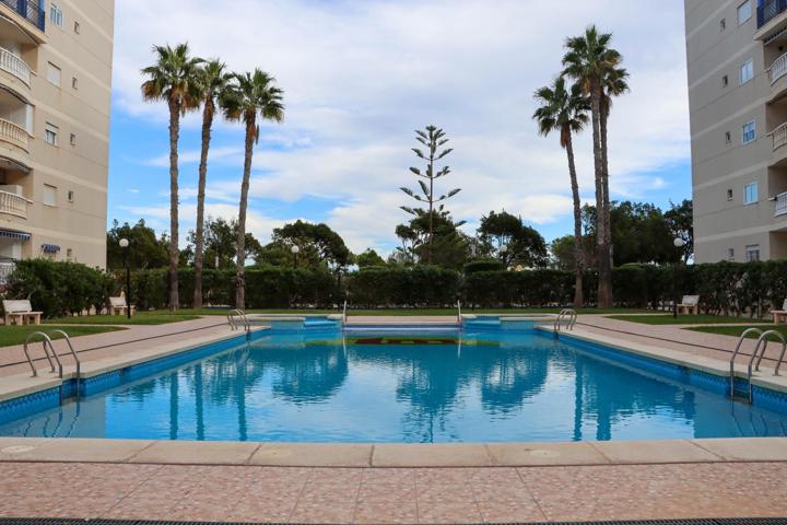 Piso Luminoso con Vistas al Mar y Excelente Ubicación photo 0