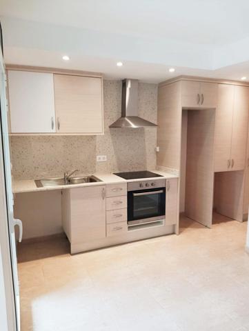 ✨ ¡Gran oportunidad en el centro del pueblo! Piso prácticamente a estrenar, con ascensor, trastero y parking incluidos ✨ photo 0