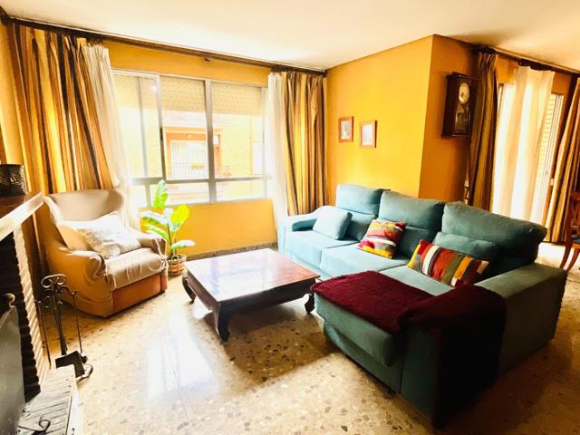 Amplio apartamento de 4 dormitorios y 2 baños en Bétera (Valencia) photo 0