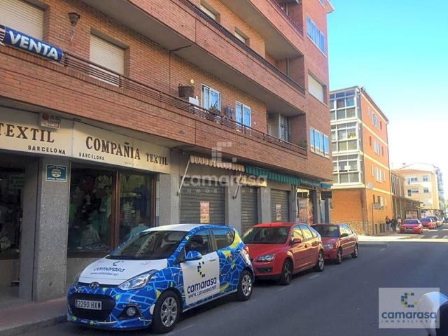 Local En venta en Ávila photo 0