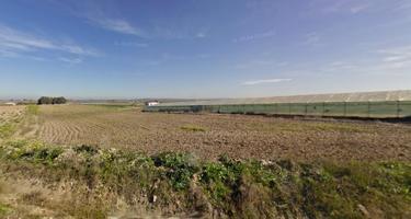 Terreno Rural en Rota con Invernaderos y Agua de Regadío photo 0
