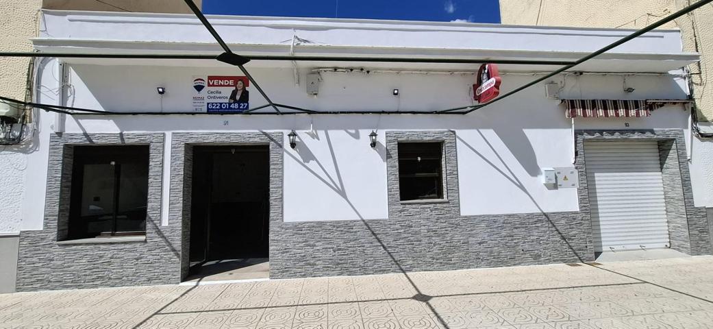 Bar reformado + local comercial en Lora del Rio zona céntrica ¡Listo para arrancar tu negocio! photo 0