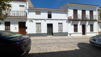 Casa Adosada en Pilas con Amplio Solar photo 0