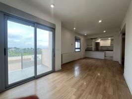 Moderno y Acogedor Piso en Alquiler con Amplias Comodidades photo 0