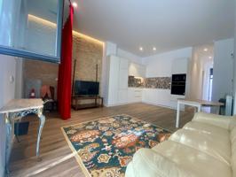 Vivienda reformada con terraza privada a pasos del centro de Valencia photo 0