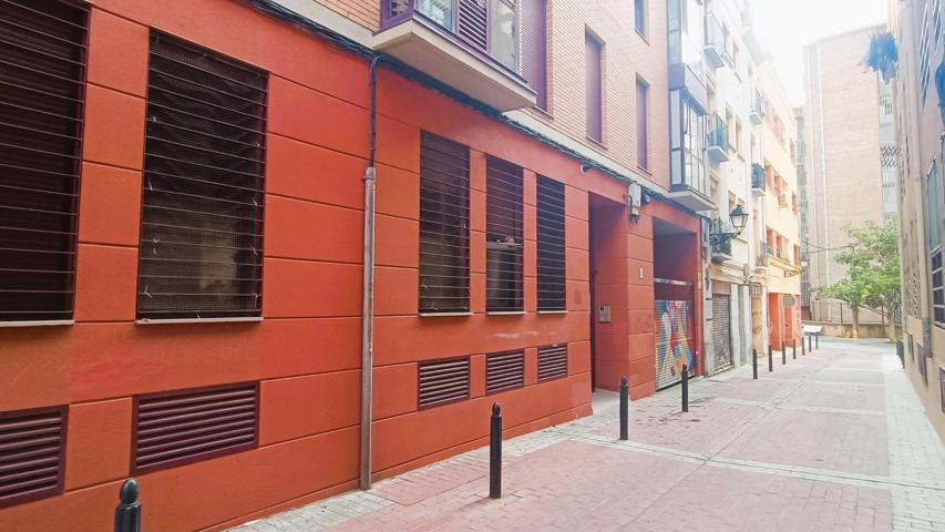 CL ERAS.- Vivienda de dos dormitorios, salón, cocina, baño y terraza con plaza de garaje en finca. photo 0