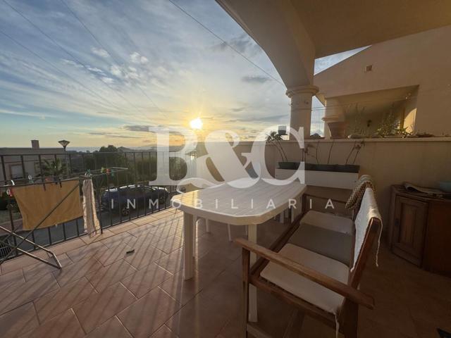 Apartamento en Los Geraneos photo 0